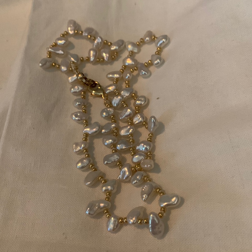 Hand knotted Keshi pearl necklace.  Handmade pearl necklace.  Keshi necklace.
